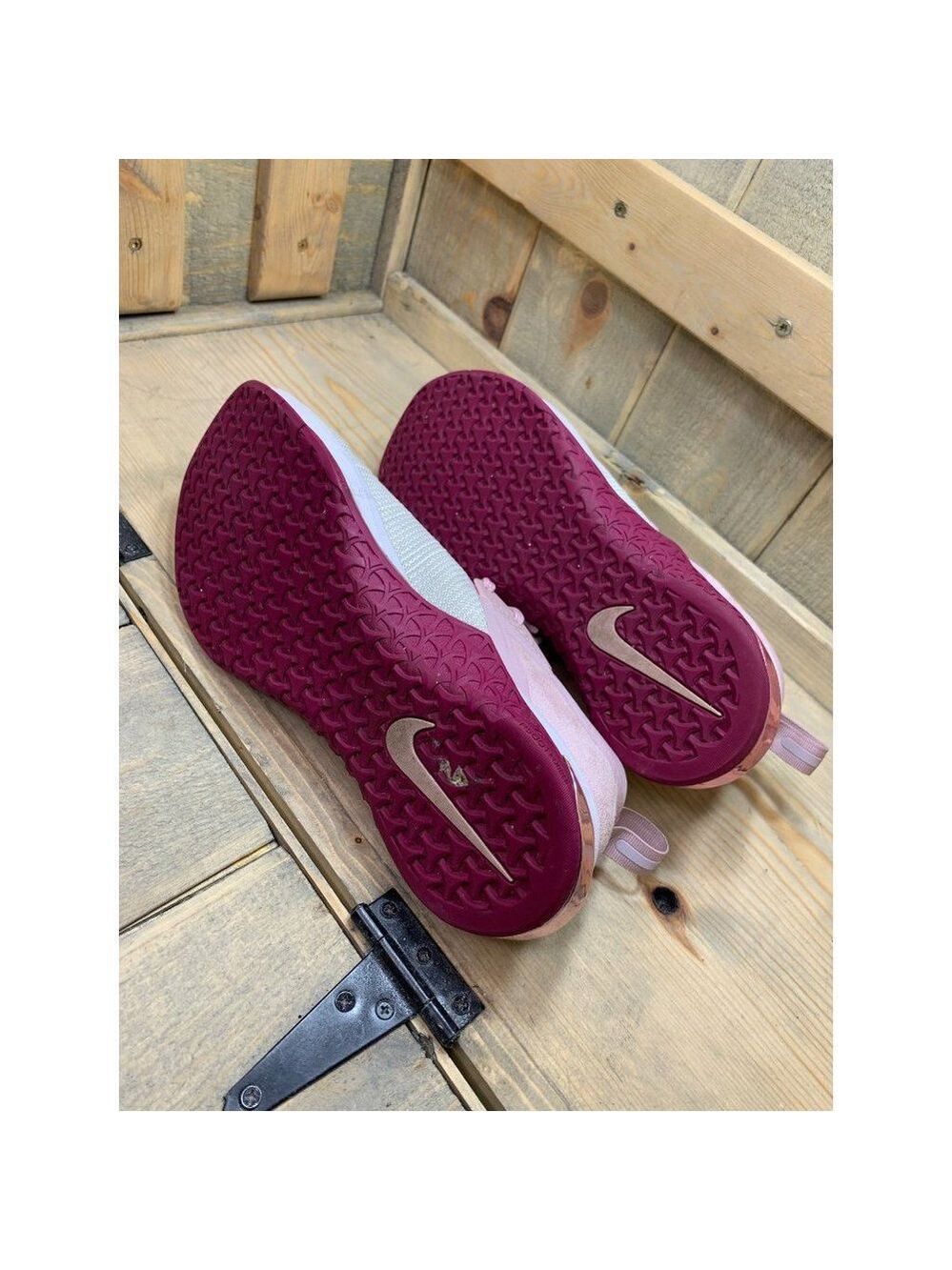 US10.5 Nike Metcon Flyknit 3 True Berry Cross Training Sneaker Shoes EU42.5 - Picture 7 of 9